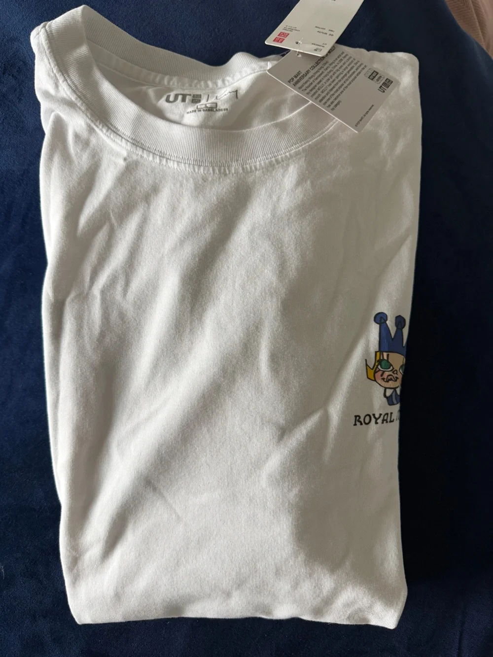 POP MART x Uniqlo MOLLY - UT Graphic T-Shirt- Anniversary Exclusive- L - Picture 2 of 8